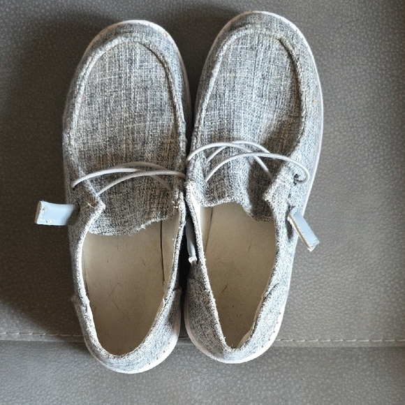 Shoes - Gray Minimalist Sneakers with Slip-On Design